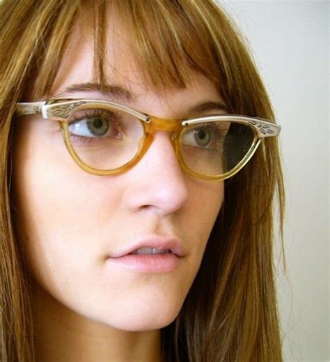 cat eye glasses | Vintage cat eye glasses, Eye glasses, Cat eye glasses