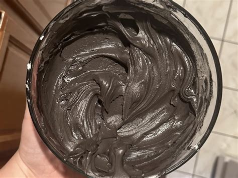Black Royal Icing: How to Make the Best Black Icing