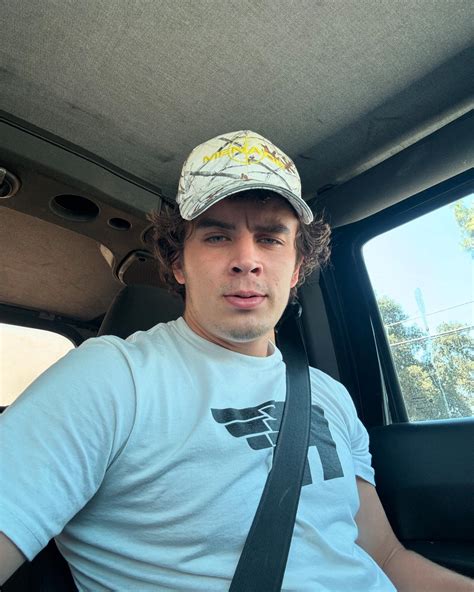 sarah hayes nude photos 1