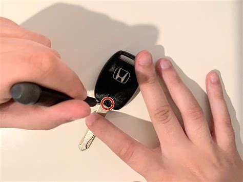 How To Replace Battery In 2008 Honda Civic Key Fob | Reviewmotors.co