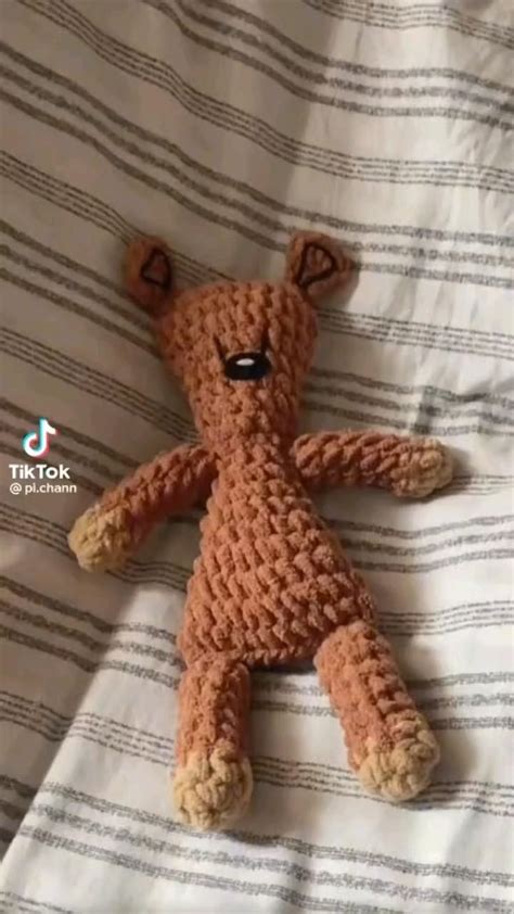 Мишка Мистера Бианса | Crochet techniques, Crochet bear, Easy crochet ...