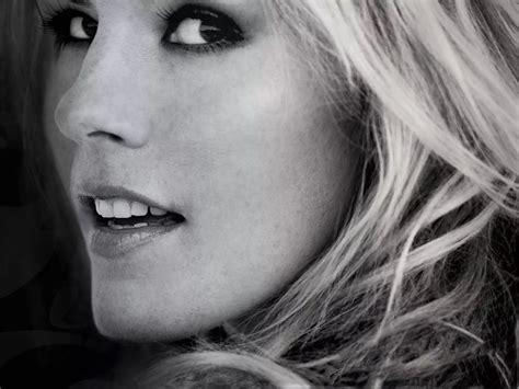 Jennifer Paige Picture of Jennifer Paige