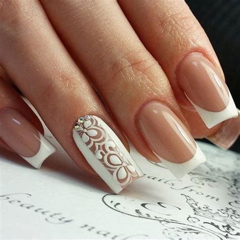 Pin by Katalin Erdély Adamecz on Köröm | Lace nail art, Lace nails ...