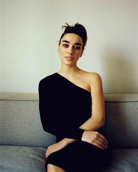 'The White Lotus'’s Simona Tabasco Wants to Party With Lucia