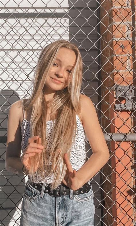 Pin by •Ariadna• on Pressley hosbac | Teen girl fashion, Girl fashion