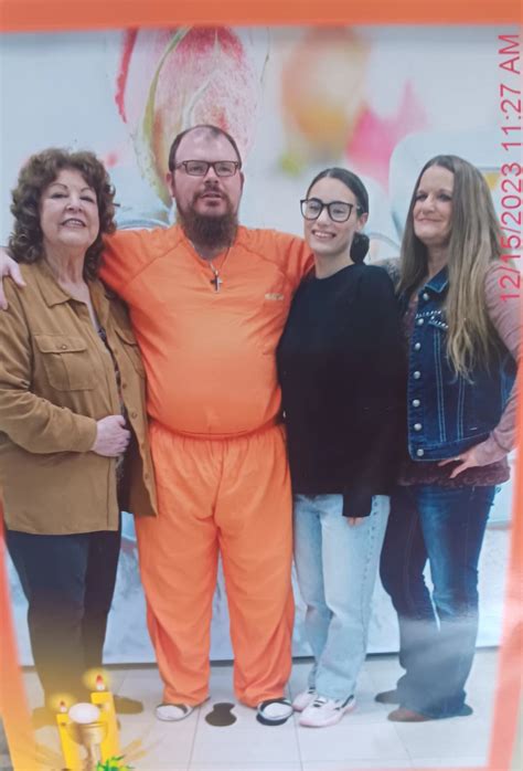 PrisonInmates.com - Prison Pen Pal Service / Write A Prisoner