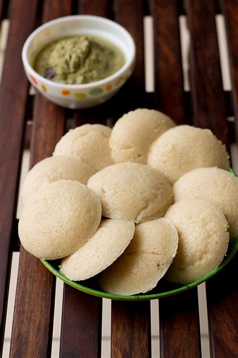 Oats Idli (quick & healthy) - Flavors of Mumbai