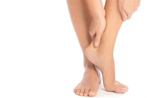 Symptoms of Nerve Damage in Foot (With First Signs) - Neuropathy Program