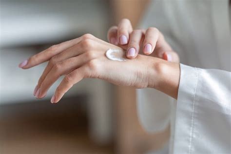 Signs Your Skin Is Stressed Out | Feel Young For Life