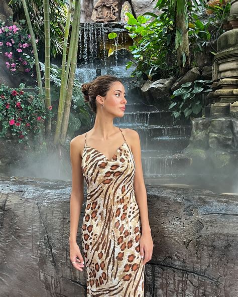 Rita Faez - Rita Faez added a new photo.