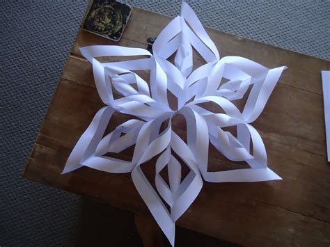 VintageStyleDownunder: Christmas Star tutorial...via Youtube