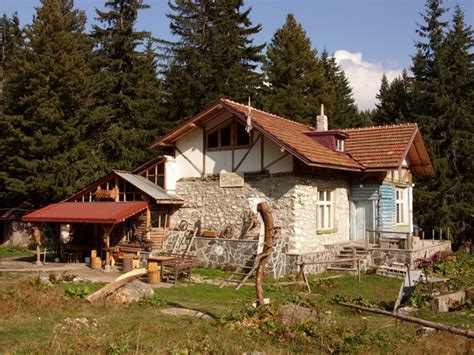 Туризъм в България - хижа Ловна