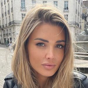 mireia pairo age family bio famous birthdays