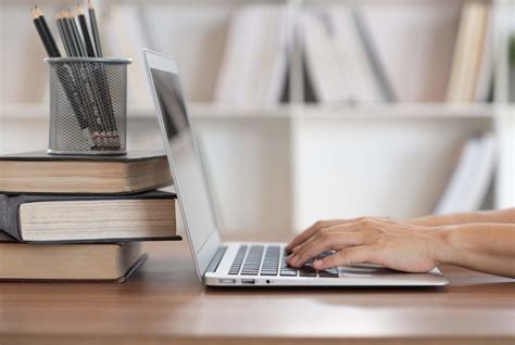 guide  financial aid  scholarships  nurses nursejournalorg