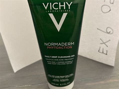 Vichy Normaderm Phytoaction Daily Deep Cleansing Gel Review