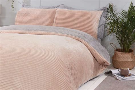 Sleepdown Fleece Bedding Set - LivingSocial