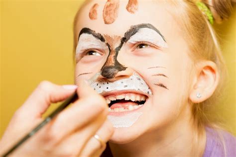 Mother Paints the Face Daughter Stock Image - Image of event, happiness ...