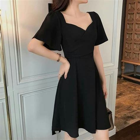 Pin by Людмила on My lovely | Black dresses classy, Pretty dresses ...