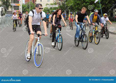 City Bike Ride editorial photography. Image of celebrating - 72128612