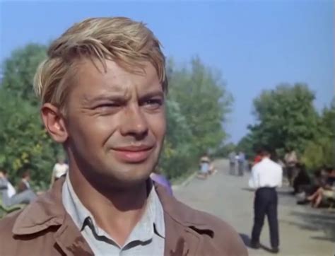 Создать мем "шурик актер, александр демьяненко шурик, шурик птичку ...