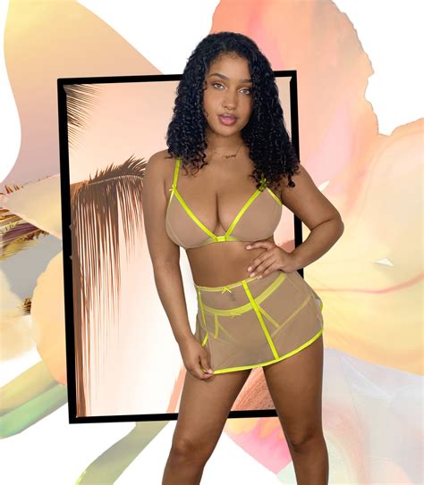 Rihanna's Savage X Fenty Spring Campaign Features Influencers - Daily