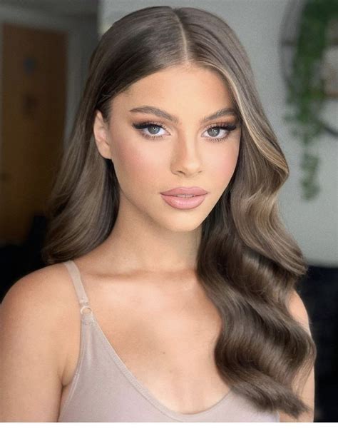 Pin by marjorie on Friday Night (Rehearsal) Look - Wedding | Simple ...