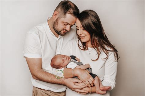 Newborn baby & kids portraits | Be Mine Photography