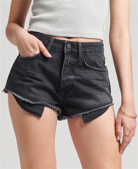 Superdry Abgeschnittene Vintage Shorts mit hohem Bund - Damen Damen Shorts