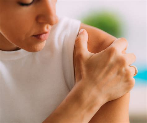 Understanding Muscle Guarding: A Protective Response to Pain