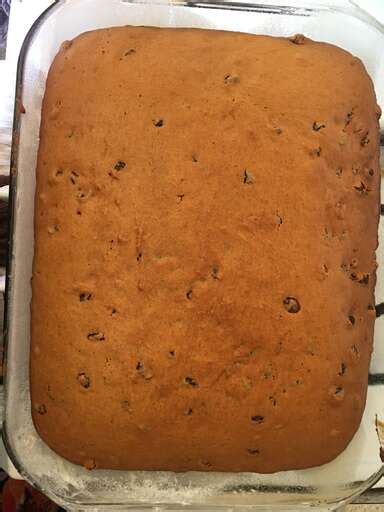 Applesauce Raisin Cake Recipe