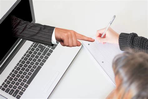 How to Find the Best Online English Speaking Course in India?