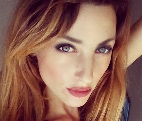 Βανέσα Αδαμοπούλου: Εκνευρίστηκε με την ερώτηση δημοσιογράφου - Queen.gr