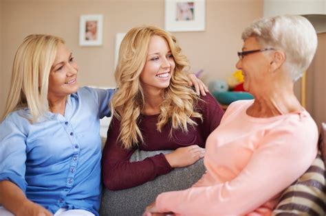 Page 2 | Mother Laugh Images - Free Download on Freepik