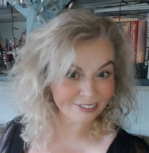 Readers | Elizabeth Rose USA