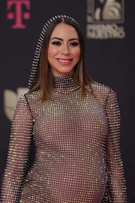 Crece la familia de Univision Noticias: una de sus presentadoras da a