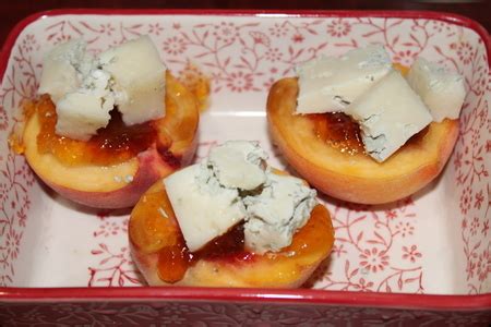 Персики запеченные с сыром - пошаговый рецепт с фото (1873 просмотра)