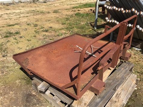 steel fabricated tractor mountable tray auction   grays