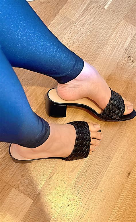 Asian feet : Rate_my_feet