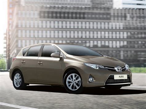 Toyota Auris - обзор, цены, видео, технические характеристики Тойота Аурис