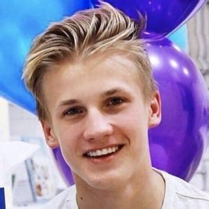 Chad Franke - Age, Family, Bio | Famous Birthdays