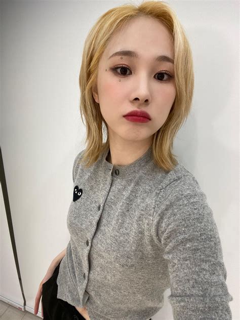230214 Mia Fancafe Update - ‘Happy Valentines Day 💕’ : r/Everglow