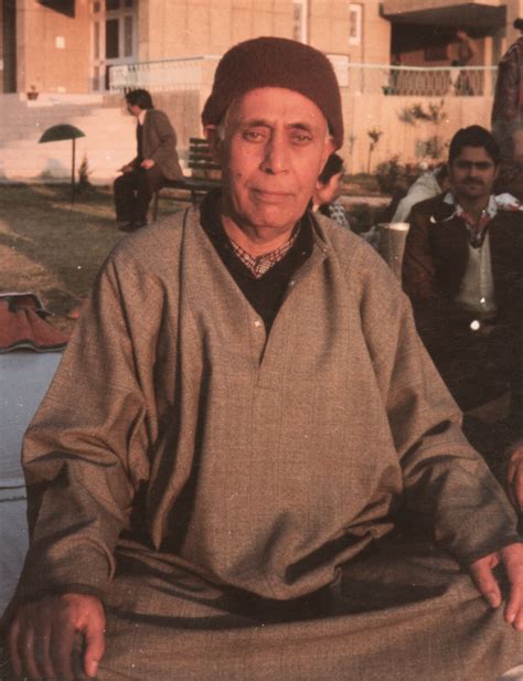 Miscellaneous Photographs 821018 Swami Lakshman Joo Photo Album : Swami ...
