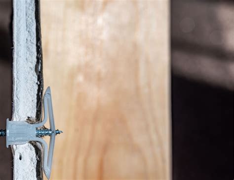 How to Remove Drywall Anchor
