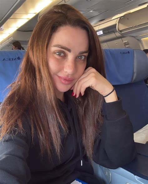 Lebanese Stars | ‎النّجمة #ماريتا_الحلاني سعيدة بالأصداء والتّعليقات