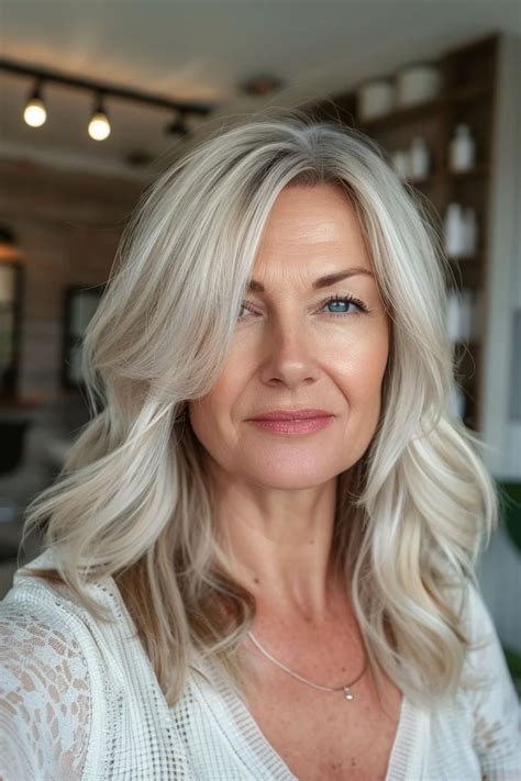 35 Blonde Hair Ideas For Women Over 50 That Prove Blonde Knows No Age
