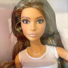 Игровая кукла - Барби Barbie Лина Lina Лукс Looks model #1 новая в ...