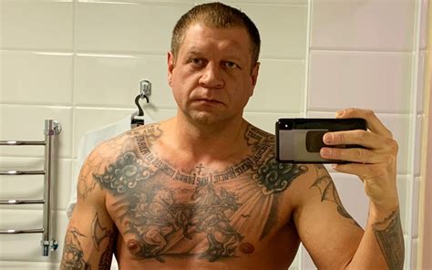 Тату Александра Емельяненко (75 фото)