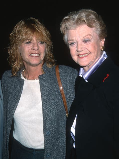 Oscar winner Angela Lansbury dead at 96 | New York Post