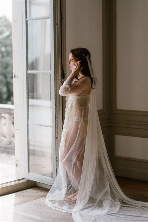 Moody & thoughtful bridal boudoir shoot | New York Boudoir | Gallery