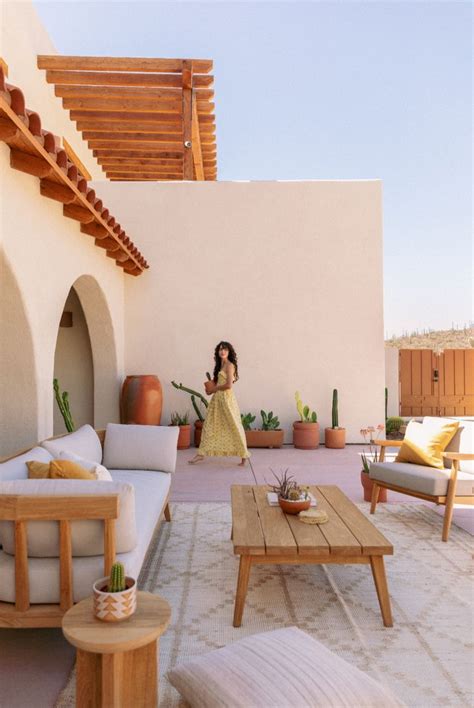 The Perfect Desert Oasis: Creating a Backyard Patio